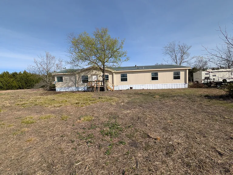 853 County Road 4536 — Photo 14