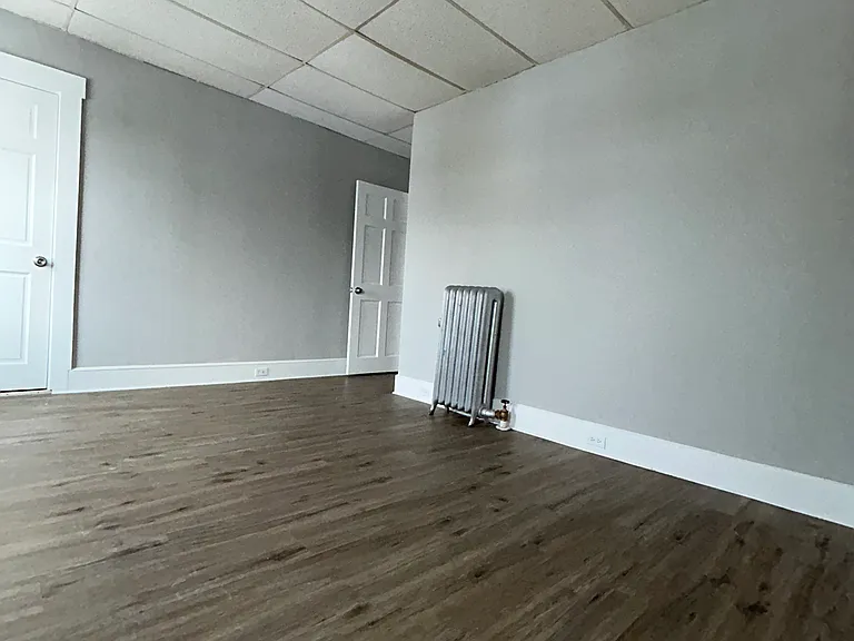 359 Belmont St #3 — Photo 25