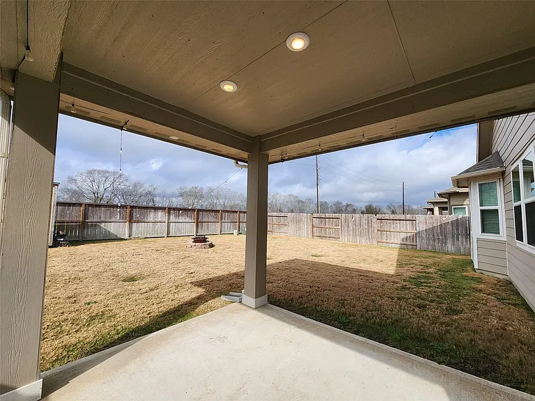 10714 Cliffs View Dr — Photo 6