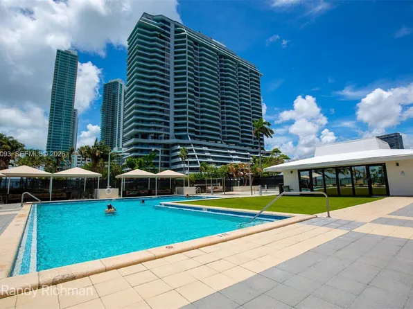 600 NE 36th St APT 720, Miami, FL 33137