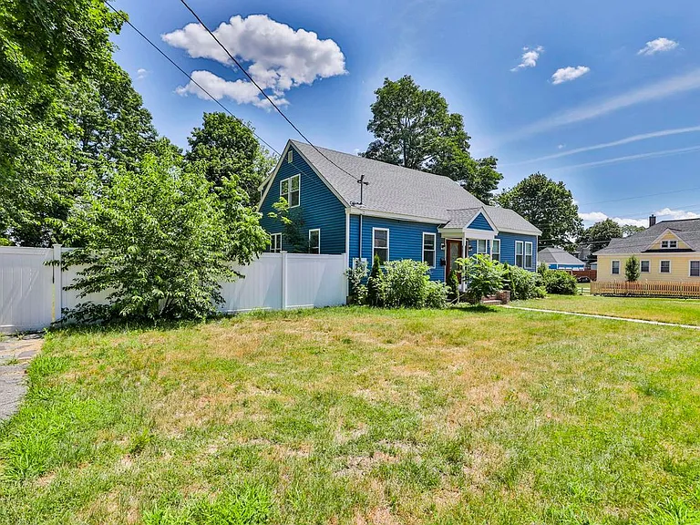 151 Tolles St — Photo 3