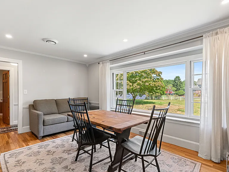 355 Pearse Rd — Photo 16