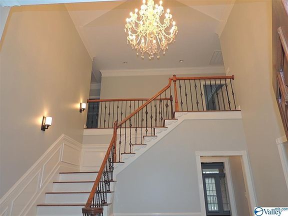 4th image of 2925 Hampton Cove Way SE