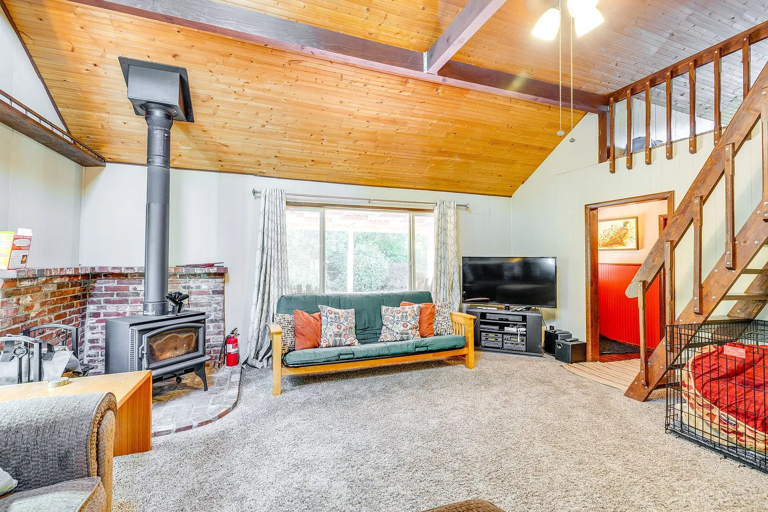 2 bed, 1.0 bath, 1097 sqft, $3,340 — Photo 2