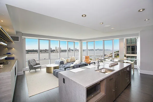 Rented by BLU Real Estate | media 31