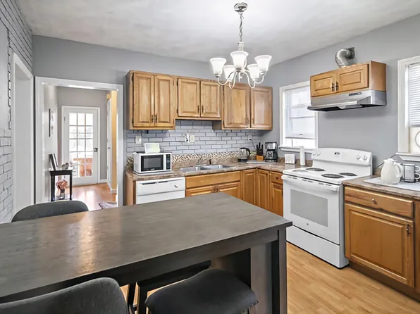 26 Valley St, Everett, MA 02149