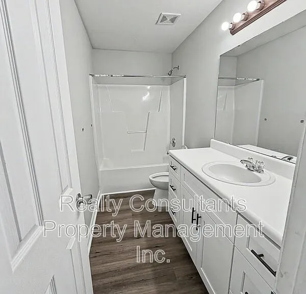 2717 Forest Grove Ct — Photo 21