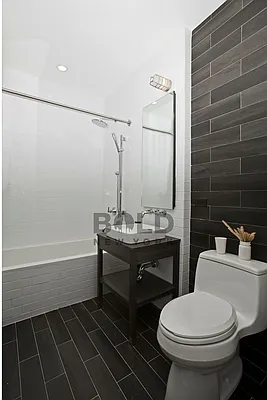 Rented by Bold New York | media 87