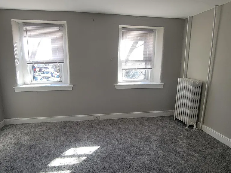 148 Gay St — Photo 16