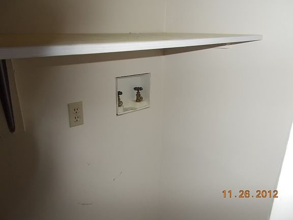 2nd image of 117 N River St