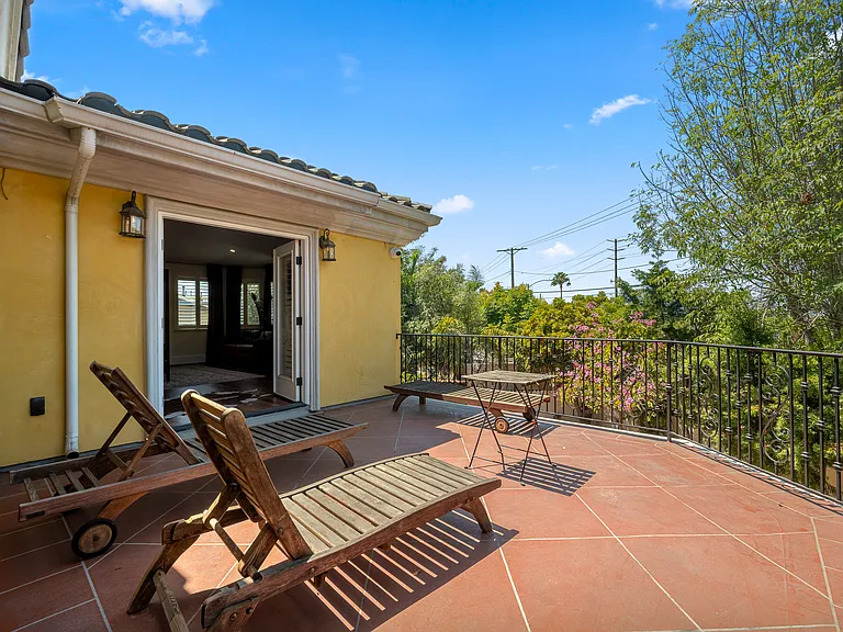 8302 S Sepulveda Blvd — Photo 34