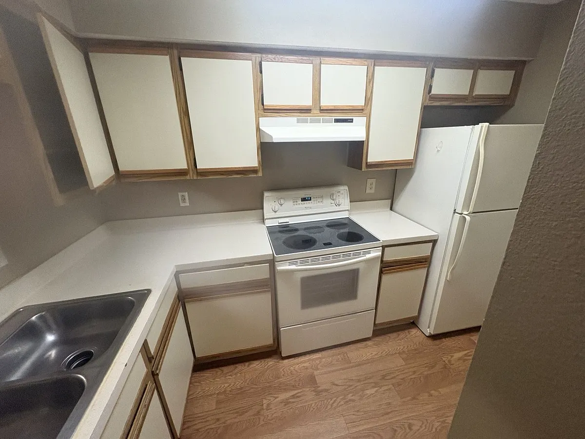 Building Photo - 238 Afton Sq #207