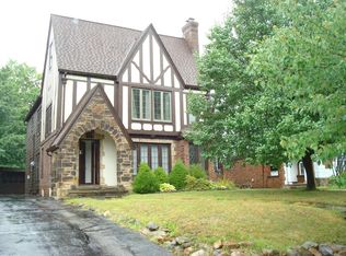 3574 Winchell Rd, Shaker Heights, OH 44122