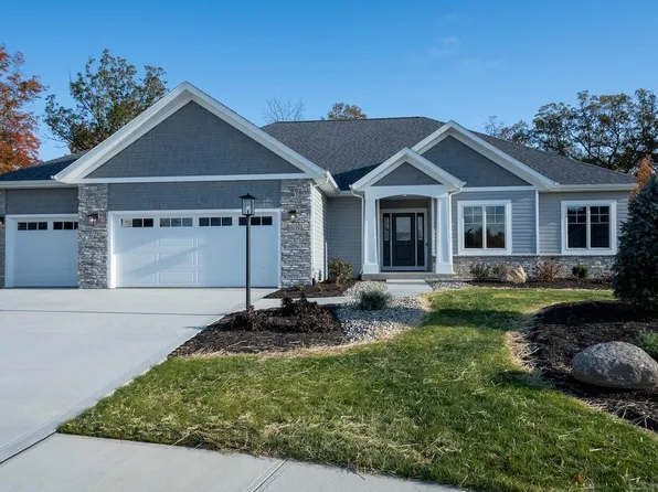 18094 Carne Cv, Leo, IN 46765