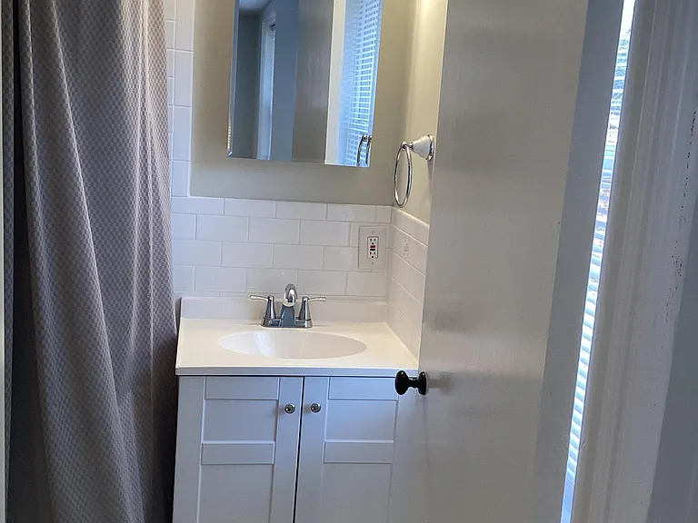 37 Diamond Glen Rd — Photo 21
