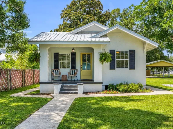 406 Easterbrook St, Bay Saint Louis, MS 39520