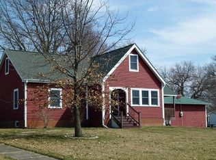 104 West Pne, Hartsburg, IL 62643
