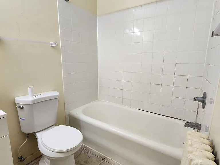 1499 Ella T Grasso Blvd #CC5 — Photo 8