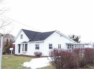 1015 E Avenue, Vinton, IA 52349