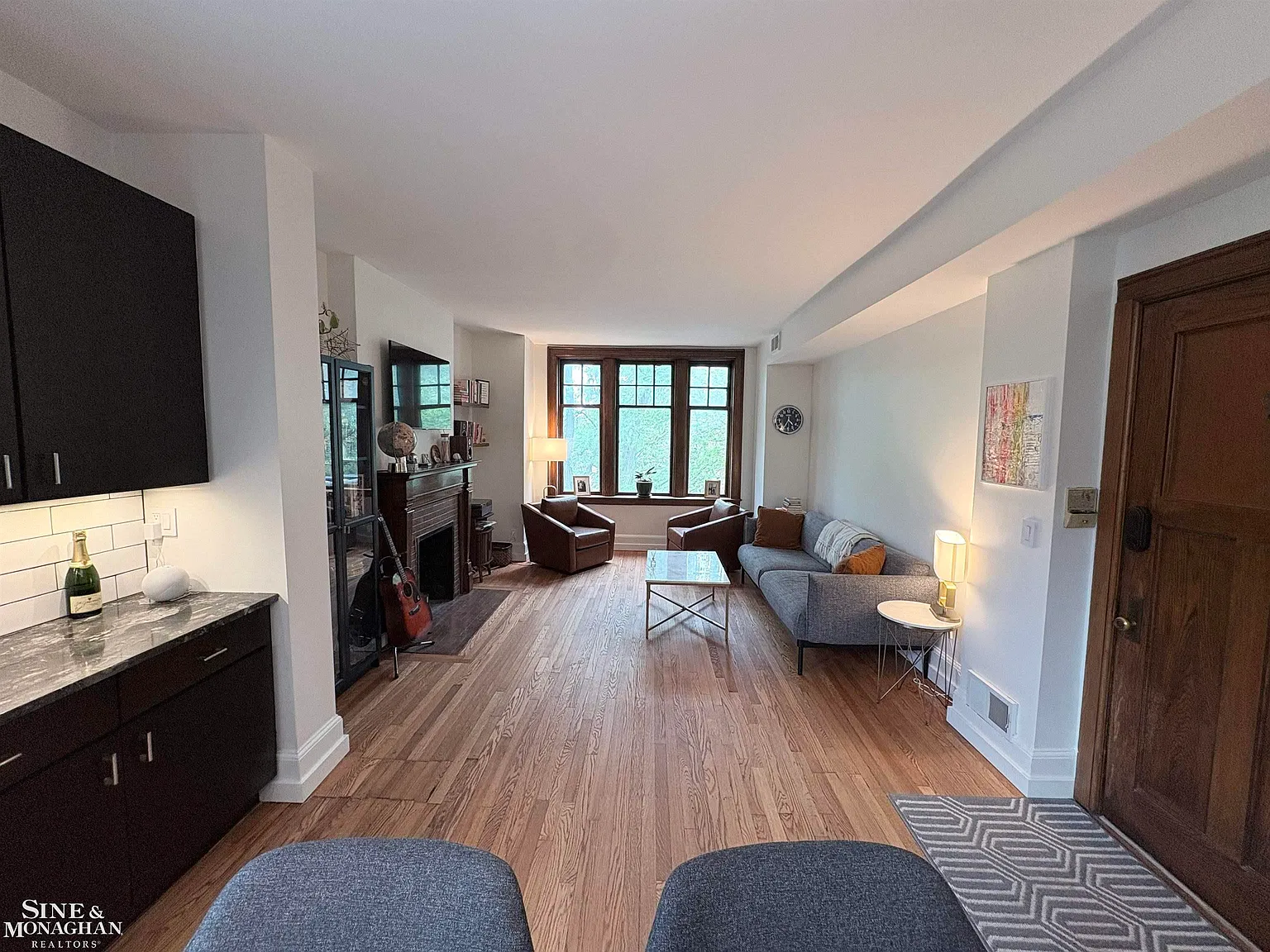 2 bed, 2.0 bath, 1520 sqft, $2,800 — Photo 2