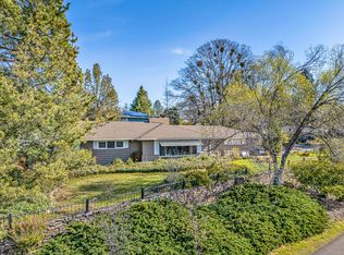 1925 Stratford Ave, Medford, OR