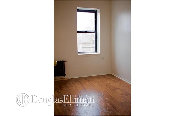 Rented by Douglas Elliman | media 17