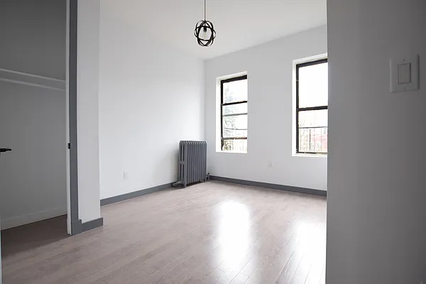 Rented by Jankos Group LLC | media 16