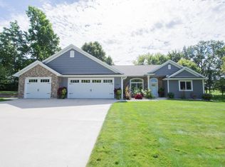 1853 Aspen Dr, Detroit Lakes, MN 56501
