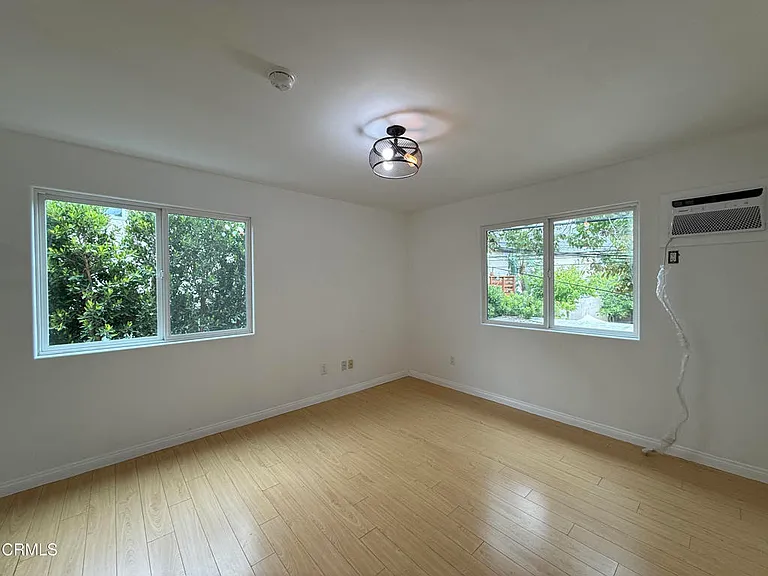 748 N La Jolla Ave #1/2 — Photo 9