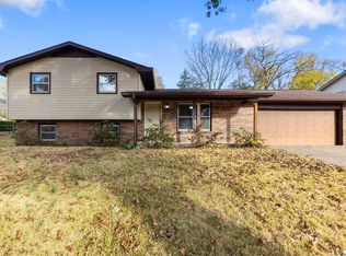 2726 Flora Hills Dr, Cape Girardeau, MO 63701