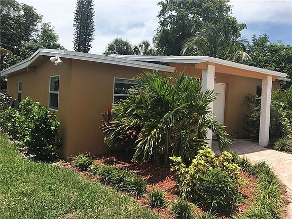 2nd image of 1717 NE 50th Street
