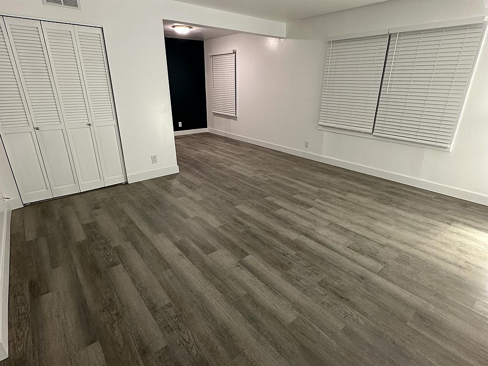 1st image of 4420 3rd Ave N Unit 1
