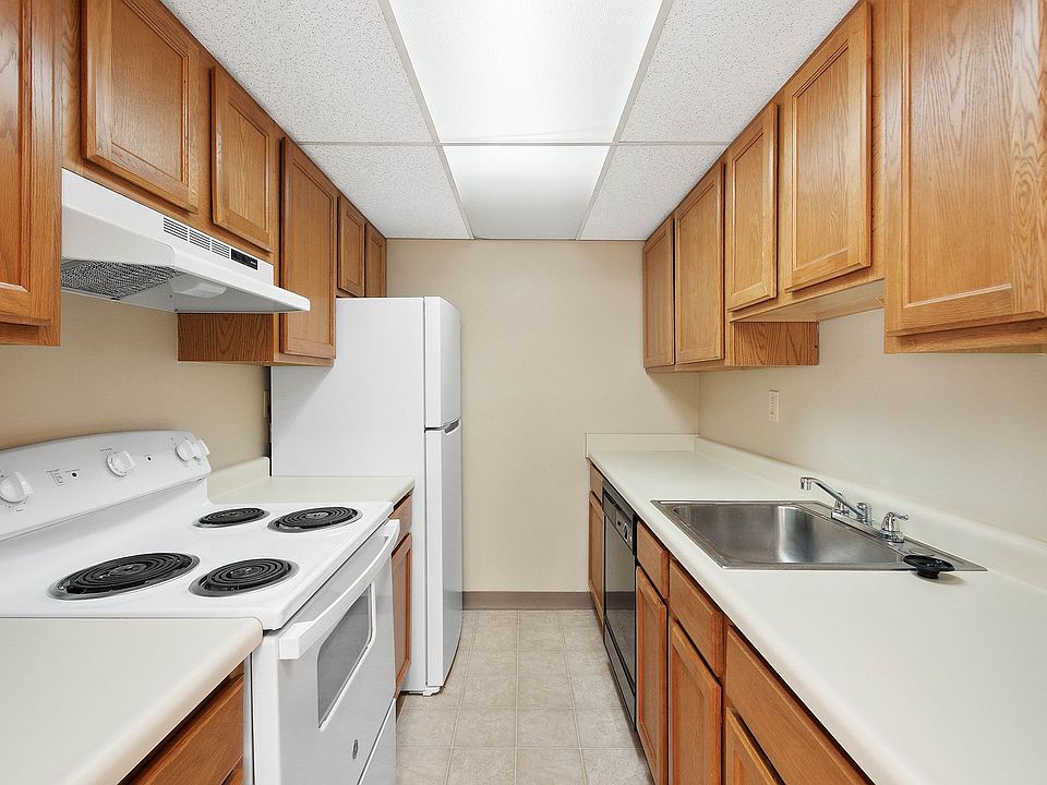 1st image of 100 Briaridge Dr #108-J