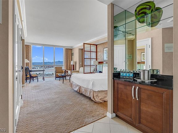 5th image of 145 E Harmon Ave #2618
