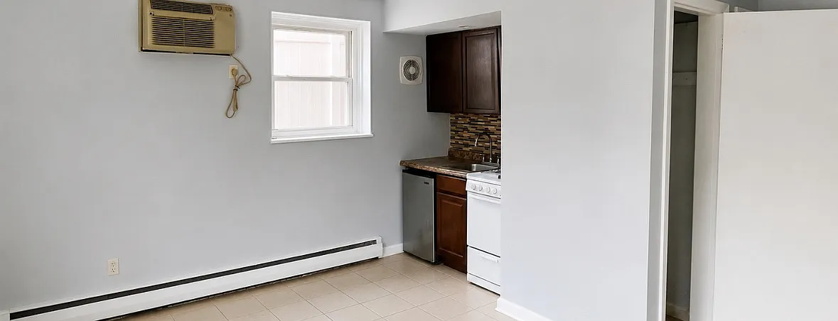 Studio, $1,450 — Photo 2