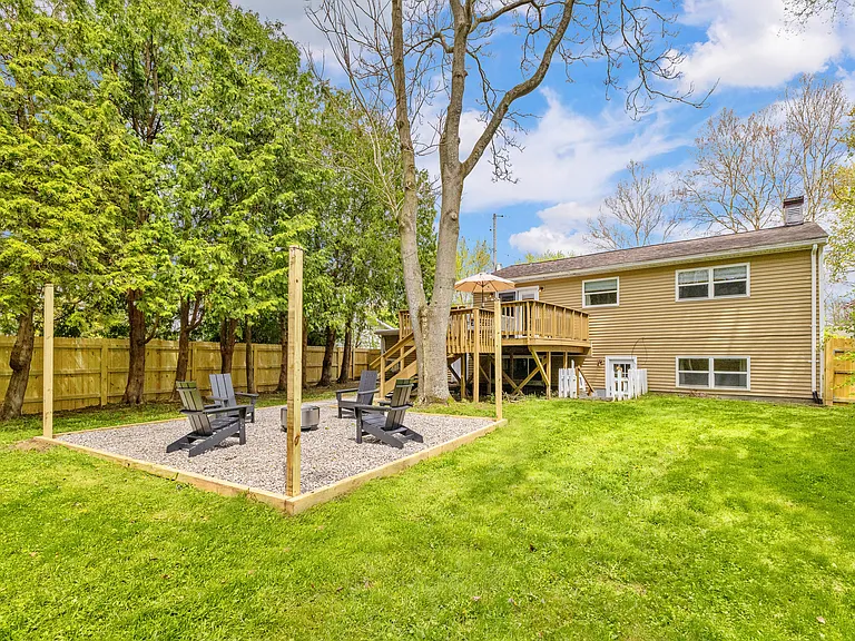 11166 Riverview Dr — Photo 55