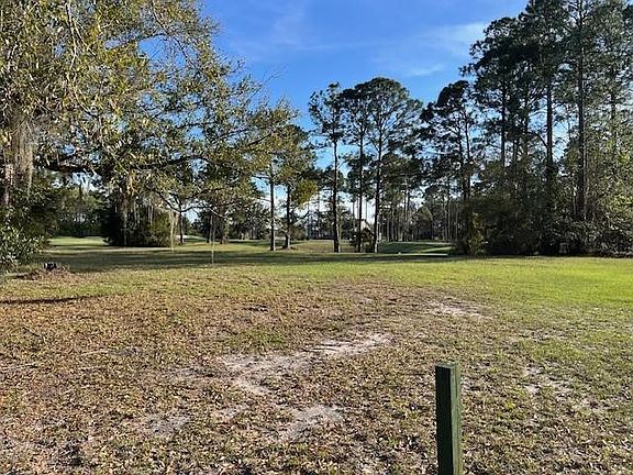5th image of 122 Divot Dr