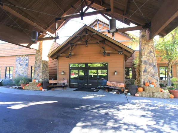 7020 Grand Geneva WAY #162, Lake Geneva, WI 53147