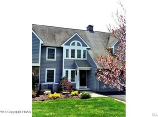7162 Skytop Meadow Dr, Canadensis, PA 18325