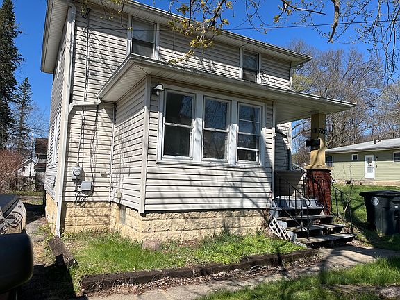 2nd image of 783 Leonard St