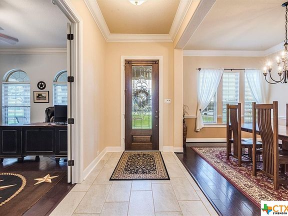 5th image of 504 Panarama Pl