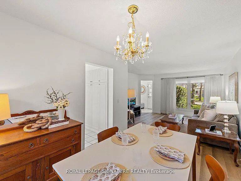 22 Madsen Cres — Photo 13