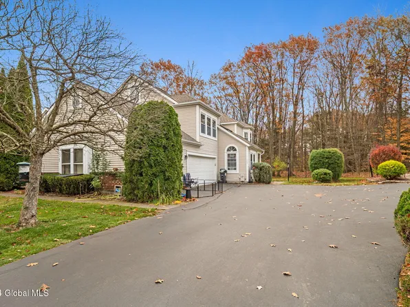 149 Killarney Drive, Niskayuna, NY 12309