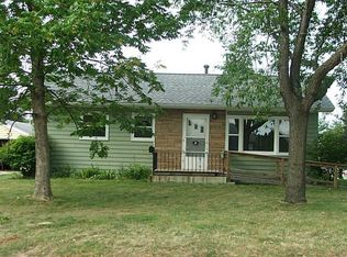 20 24th Ave SW, Cedar Rapids, IA 52404