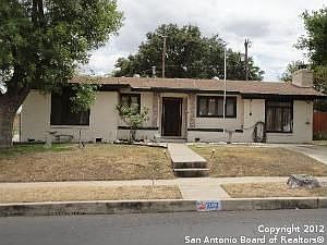 1st image of 202 Latch Dr