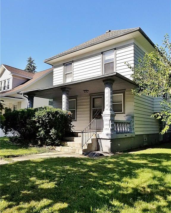 1st image of 827 Saint Nicholas Ave
