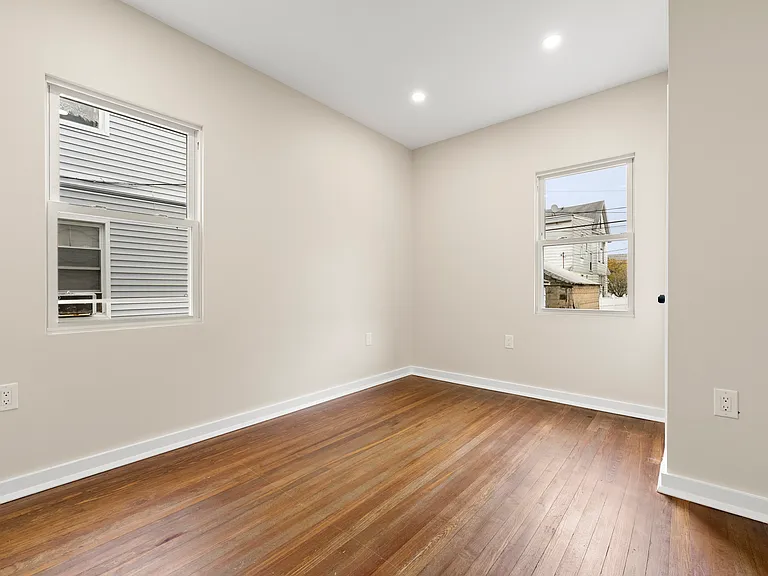 218 Ampere Pkwy #1 — Photo 14