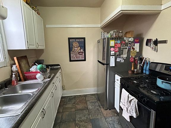 4th image of 5104 W Wisconsin Ave #5
