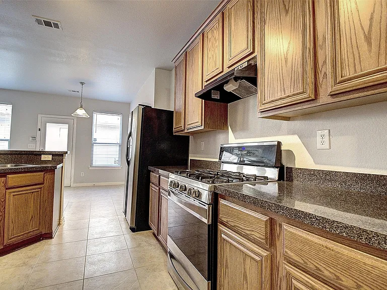 8017 Caladium Dr — Photo 12
