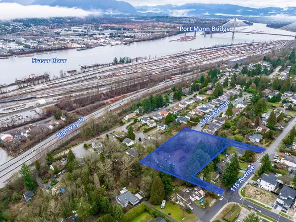 13851 115th Ave, Surrey, BC V3R 5Y3